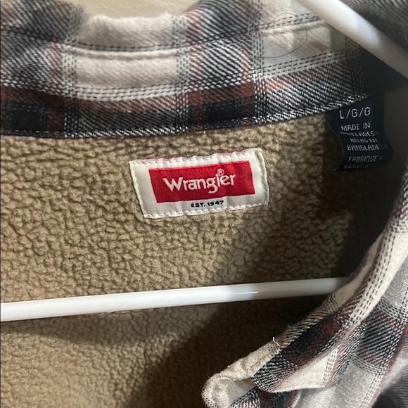 Wrangler Plaid Flannel Shirt - Picture 2 of 4